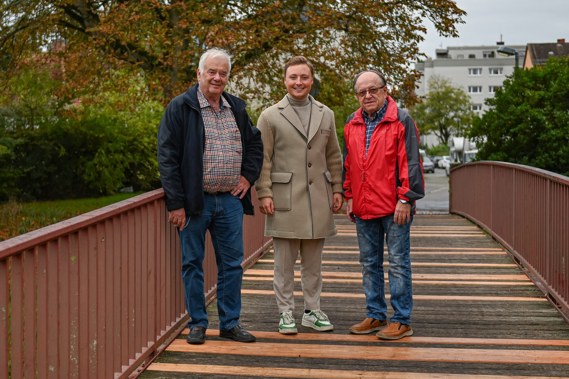 Holzbrückensteg über den Fallbach wieder begehbar SPD Hanau Nordwest